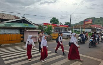 Polsek Rasanae Timur Gelar Rawan Pagi, Antisipasi Kemacetan di Sejumlah Titik