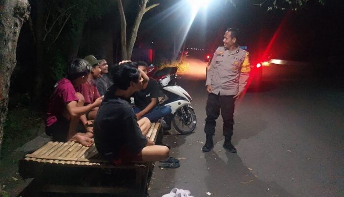 Patroli Malam Polsek Labuhan Haji Usai Tarawih, Polisi Imbau Anak Motor Hindari Balap Liar