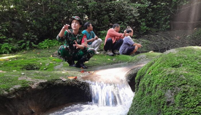 Babinsa Karang Bayan Kenalkan Wisata Alam Baru “Ampan Tepong”