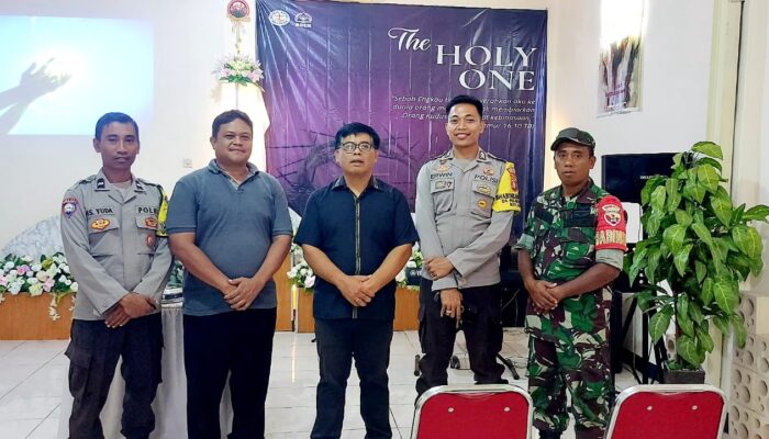 Sinergitas dan Toleransi Terjaga, Ibadah Jumat Agung di Kabupaten Sumbawa Berjalan Aman Kondusif