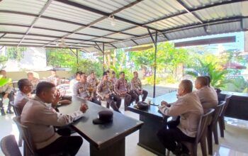 Sat Binmas Polres Bima Kota Gelar Anev Bhabinkamtibmas, Tekankan Peningkatan Satkamling