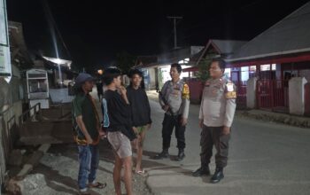 Melalui Patroli KRYD, Polsek Woha Sambangi Warga dan Cegah Potensi Guankamtibmas Malam Hari di Wilayah Hukumnya