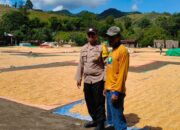 Peran Aktif Bhabinkamtibmas, Jaga Stabilitas Ketahanan Pangan di Dompu