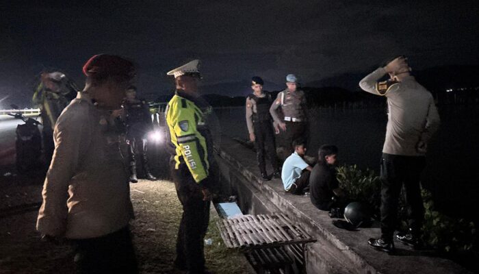 Dengan Metode Patroli Humanis, Piket Fungsi Polres Bima Kabupaten Sambangi Titik Rawan Hingga dini Hari
