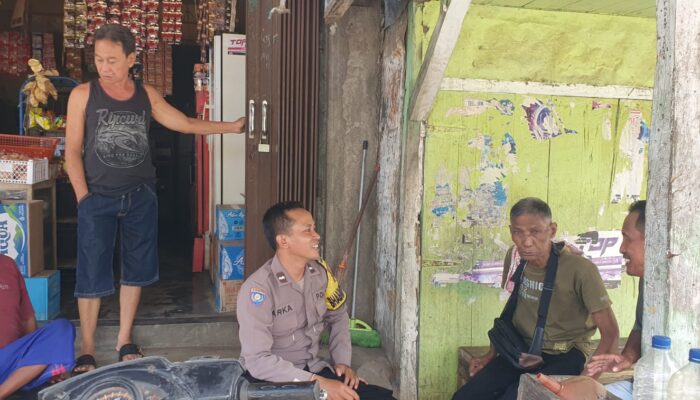 Bhabinkamtibmas Polres Bima Kota Sambang Warga, Sosialisasikan Layanan Darurat 110