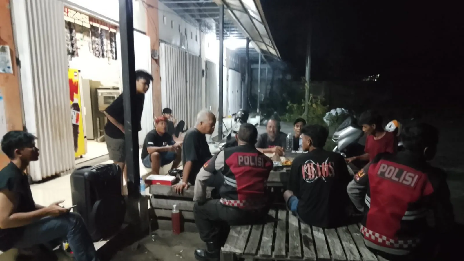 Tingkatkan Keamanan Lingkungan, Sat Samapta Polres Lombok Barat Masifkan Sosialisasi Inovasi KEMOS 110