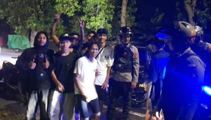 Jaga Kondusivitas Wilayah, Patroli Perintis Presisi Polres Lombok Barat Sisir Kawasan Kediri Hingga Dini Hari