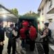Unit Patmor Sat Samapta Polres Dompu Kawal Ketat Tahanan Menuju Sidang di PN Dompu