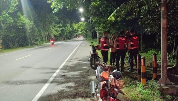Cegah Kriminalitas Tengah Malam, Sat Samapta Polres Lombok Barat Siagakan Personel di Jalur Protokol Gerung