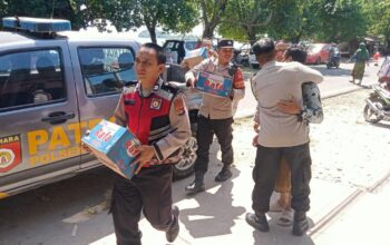 Polsek Sekotong Sambang Duka di Rumah Tokoh Masyarakat