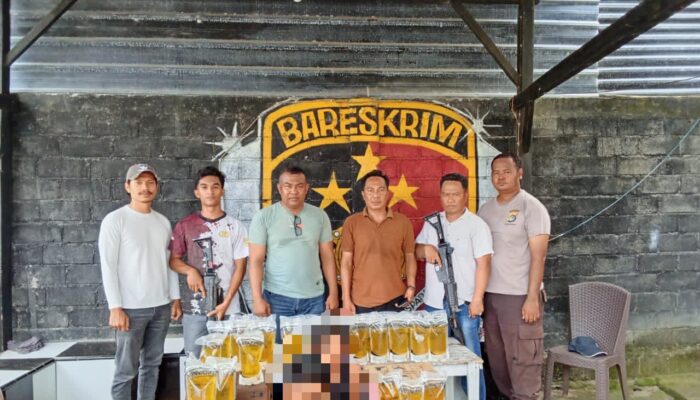 POLSEK DOMPU AMANKAN DUA TERDUGA PELAKU PEMBOBOLAN GUDANG BULOG DOMPU