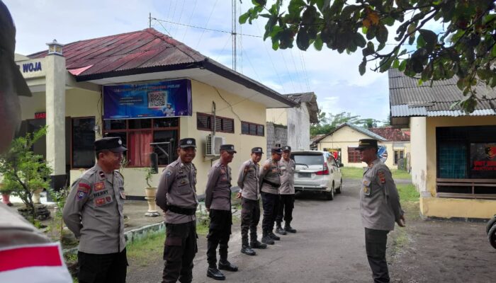 SAT BINMAS POLRES DOMPU LAKUKAN MONITORING DAN PEMBINAAN BHABINKAMTIBMAS POLSEK WOJA