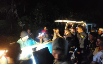 SEMALAM PENUH DEBAR: POLSEK KAYANGAN EVAKUASI PETANI HILANG DI HUTAN KEMASYARAKATAN SANTONG