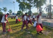 Polres Bima Kota Gotong Royong Persiapkan Lokasi Sholat Idul Adha 1447 H di Lapangan Serasuba