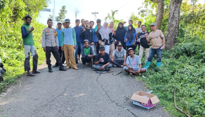Polres Bima Kota Laksanakan Jum’at Curhat Manfaatkan Momen Gotong Royong