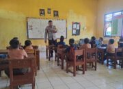BKTM Polsek Tambora Isi Kekosongan Guru Pelajaran Agama Hindu di SDN 02 Desa Labuhan Kananga Pihak Sekolah: Terimakasih Polisi