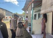 Bhabinkamtibmas Dampingi TRC Evakuasi Warga Alami Stres ke Puskesmas