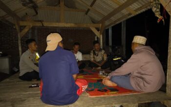 SAT BINMAS POLRES DOMPU LAKSANAKAN PEMBINAAN SATKAMLING GUNA MENINGKATKAN PARTISIPASI MASYARAKAT MENJAGA KAMTIBMAS