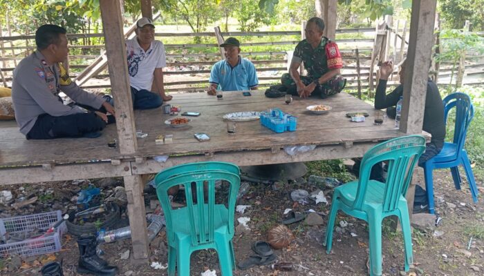BHABINKAMTIBMAS DAN BABINSA DESA NANGATUMPU PERKUAT SATKAMLING, WUJUDKAN KAMTIBMAS YANG KONDUSIF