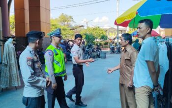 Patroli Dialogis Polsek Kopang di Pasar Jelojok, Wujudkan Situasi Kamtibmas yang Aman dan Kondusif