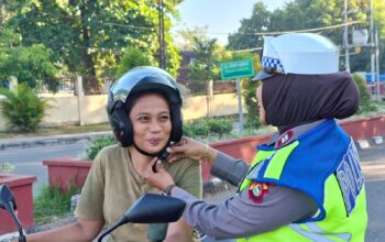Sat Lantas Polres Bima Kota Edukasi Penggunaan Helm SNI dan Safety Belt Demi Keselamatan Berkendara