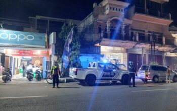 Cegah Gangguan Kamtibmas, Sat Lantas Polres Sumbawa Intensifkan Patroli Blue Light di Malam Hari