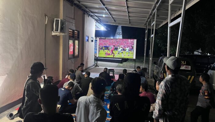 Nobar World Cup 2026 di Polsek Kediri Jaga Kamtibmas Lombok Barat
