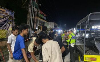 PATROLI DIALOGIS MALAM HARI, POLRES DOMPU AJAK REMAJA HINDARI PERGAULAN BEBAS DAN AKTIVITAS YANG BERPOTENSI MENGGANGGU KAMTIBMAS