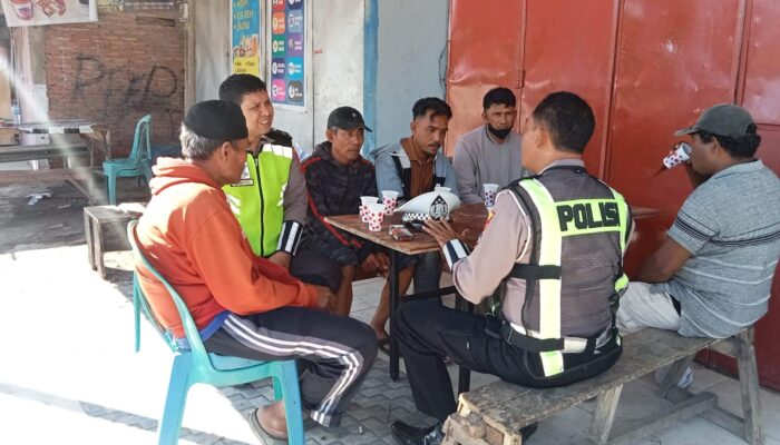 Perdana “Polantas Menyapa” Ngopi Bareng Komunitas Ojek Satlantas Polres Bima Edukasi Keselamatan Berlalulintas