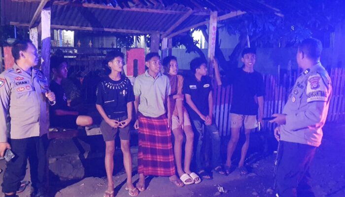 Intensifkan Patroli Malam, Polsek Ambalawi Sampaikan Himbauan Kamtibmas kepada Masyarakat