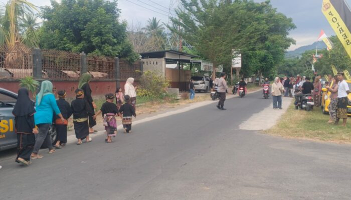Nyongkolan Segara Katon Aman: Polsek Gangga Kawal Tradisi 150 Pengiring*