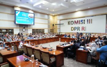 Ketua Komisi III DPR RI: Hasil Survei Litbang Kompas Jadi Motivasi Polri Tingkatkan Pelayanan kepada Masyarakat