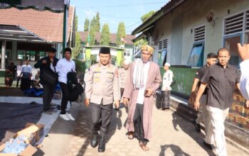 Kapolres Lombok Timur Hadiri Harlah ke-39 dan Haul Pendiri Yayasan Al-Ijtihad Al-Mansuri Danger, Pererat Silaturahmi dan Jaga Stabilitas Kamtibmas