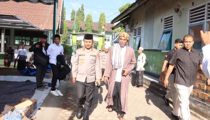 Kapolres Lombok Timur Hadiri Harlah ke-39 dan Haul Pendiri Yayasan Al-Ijtihad Al-Mansuri Danger, Pererat Silaturahmi dan Jaga Stabilitas Kamtibmas
