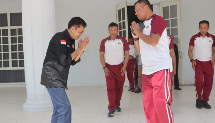 Konsep OtomatisKapolresta Loteng Jalin Silaturahmi Dengan Bupati Lombok Tengah ‎