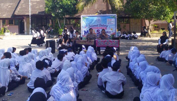 Tingkatkan Kesadaran Hukum,Polsek Sakra Timur Lakukan Penyuluhan