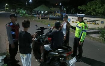 Kapolsek Bayan Hadiri Penerimaan Mahasiswa KKN PMD Universitas Mataram di Desa Sukadana