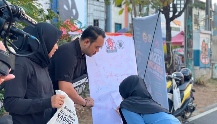 Densus 88 AT Polri Ajak Masyarakat Tolak Radikalisme dan Bullying melalui Kampanye Edukasi di Car Free Day Makassar