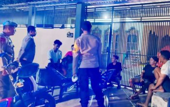 Hadir di Tengah Masyarakat, Polsek Asakota Perkuat Keamanan Melalui Patroli Blue Light