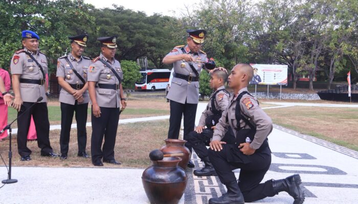 Wakapolda NTB Lantik 75 Siswa, Resmi Jalani Pendidikan di SPN Belanting