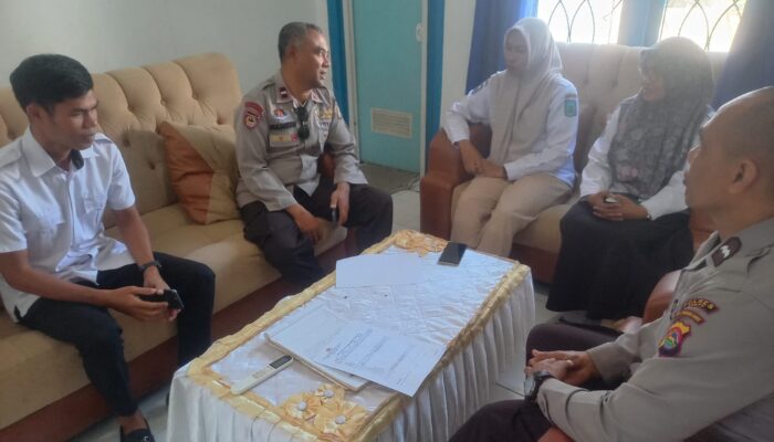Perkuat Sinergi Tiga Pilar, Sat Binmas Polres Dompu Dorong Optimalisasi Satkamling di Kelurahan Simpasai