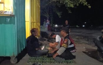 *Polsek Pemenang Laksanakan Patroli Dialogis di Dusun Telaga Wareng*