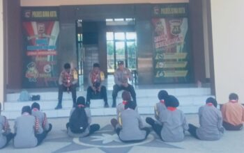 Sat Binmas Polres Bima Kota Berikan Pembinaan dan Pelatihan kepada Anggota Saka Bhayangkara