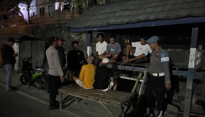 Patroli Malam Polres Dompu Sisir Sejumlah Titik Rawan, Personel Imbau Warga dan Remaja Jaga Kamtibmas