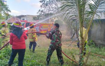 Bekas Cafe Blue Safir Terbakar, Babinsa Sigap Amankan Lokasi