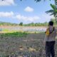 Tinjau Lahan Petani di Desa Moyo, Bhabinkamtibmas Gali Kendala Pertanian Demi Sukseskan Ketahanan Pangan