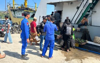 Sat Polairud Polres Dompu Tingkatkan Pelayanan dan Pengamanan Masyarakat Pesisir
