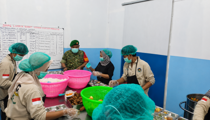 MBG Menyasar Tiga Desa di Gunungsari, Babinsa Pastikan Distribusi Lancar
