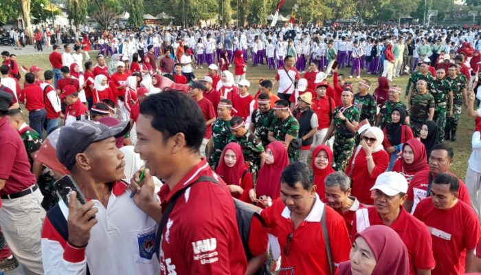 Ribuan Pelajar hingga TNI Padati Jalan Kebangsaan, Mataram Dipenuhi Merah Putih