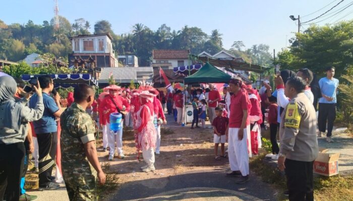 Jalan Santai Jadi Ajang Kebersamaan Warga Gunungsari